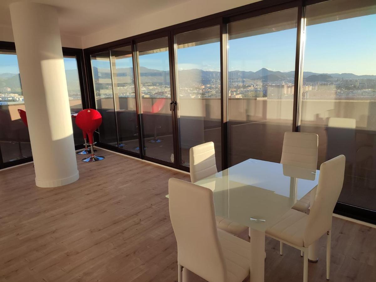 Apartamentum Espectacular Apartamento Con Increibles Vistas Lägenhet Málaga Exteriör bild
